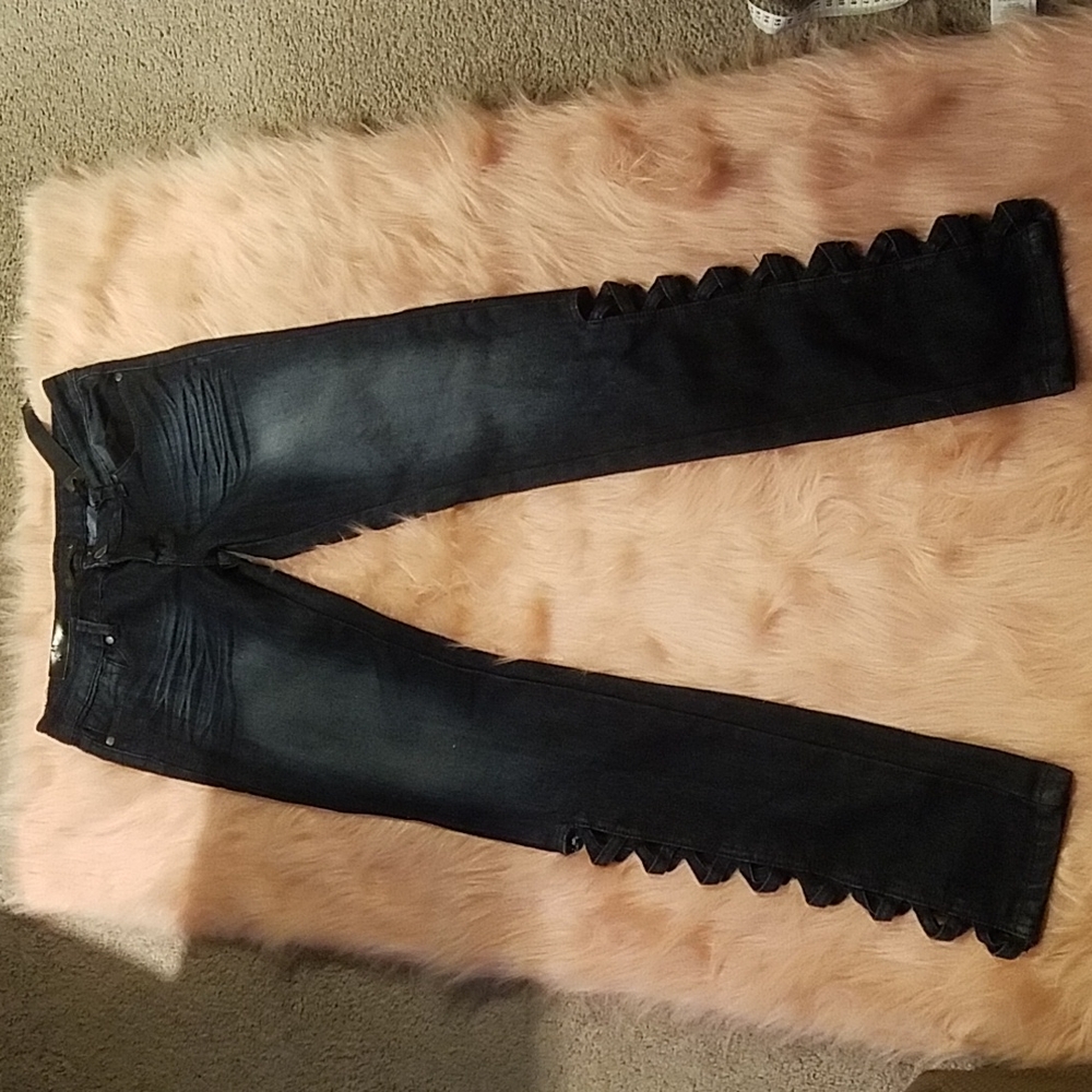 BLACK CRYSTAL BLUE JEANS